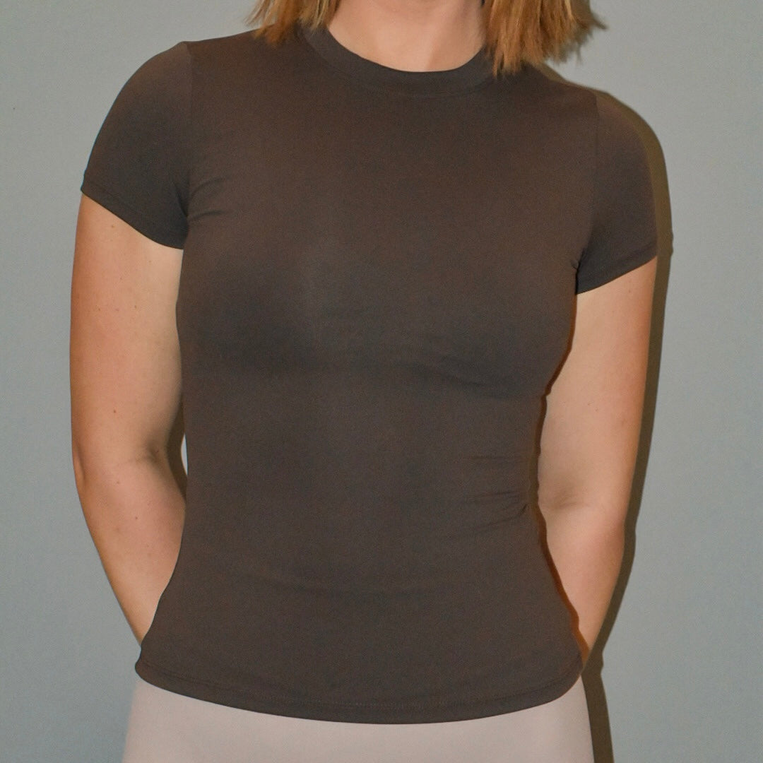 Short Sleeve Fitted Workout Top (Dark Chocolate)
