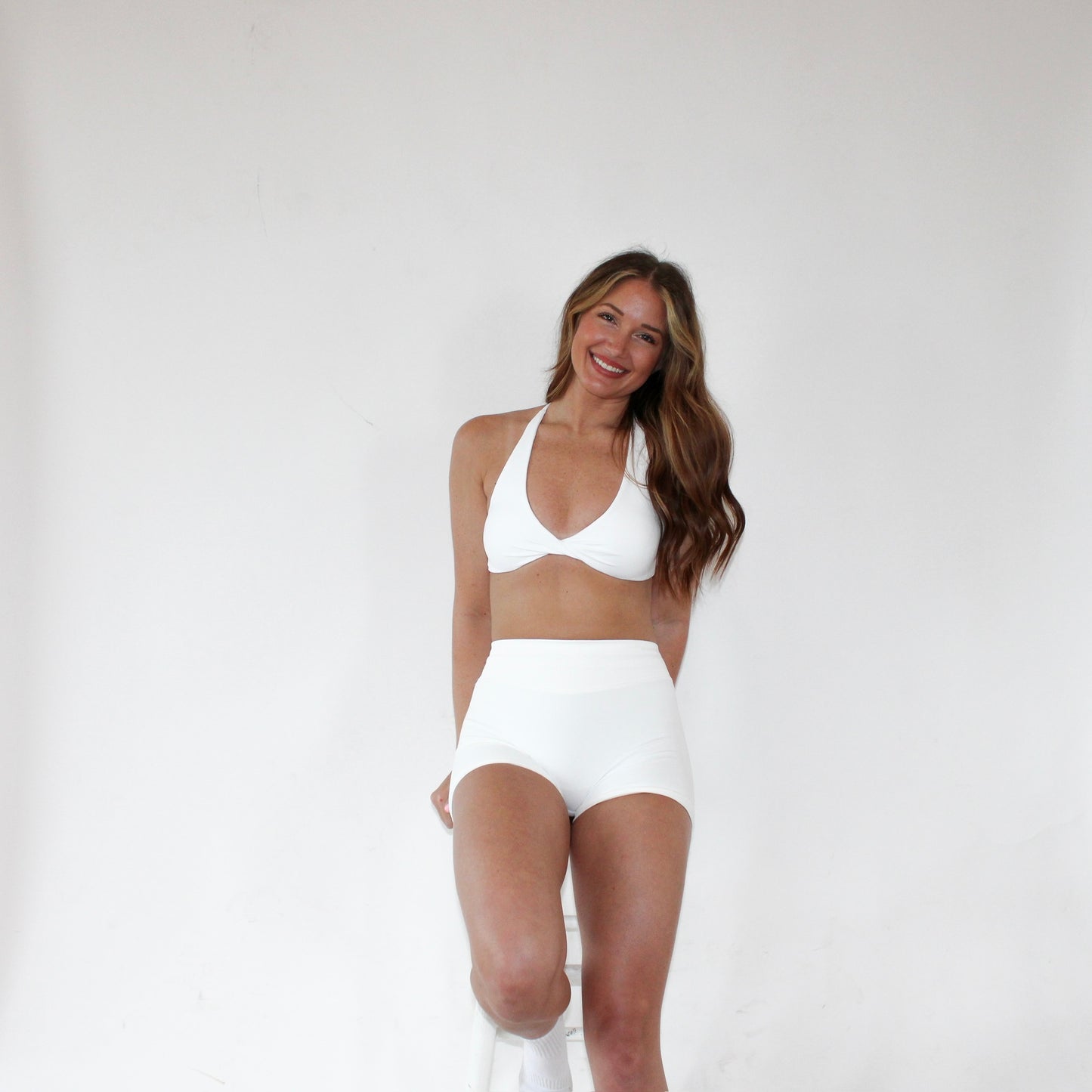 Low Cut Sports Bra (White)