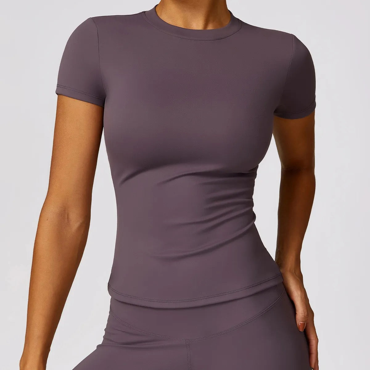 Short Sleeve Fitted Workout Top (Solanum Purple)